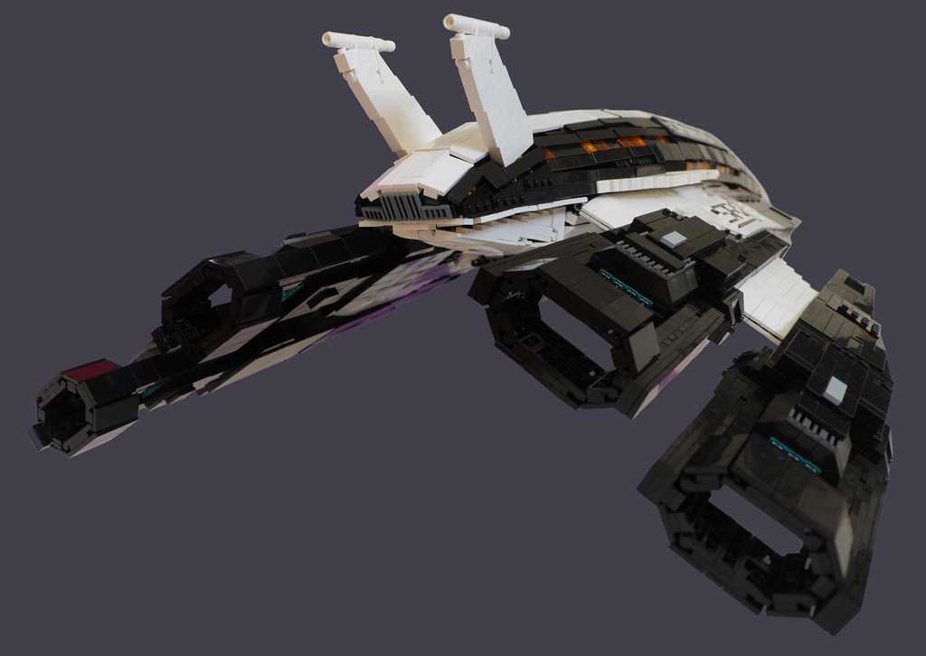 BennyBrickster's Normandy SR2 - Mass Effect Lego Detail