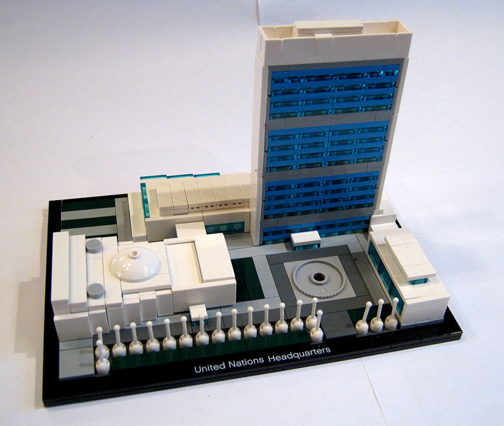 Brickbuilder0937's United Nations Headquarters Review 02