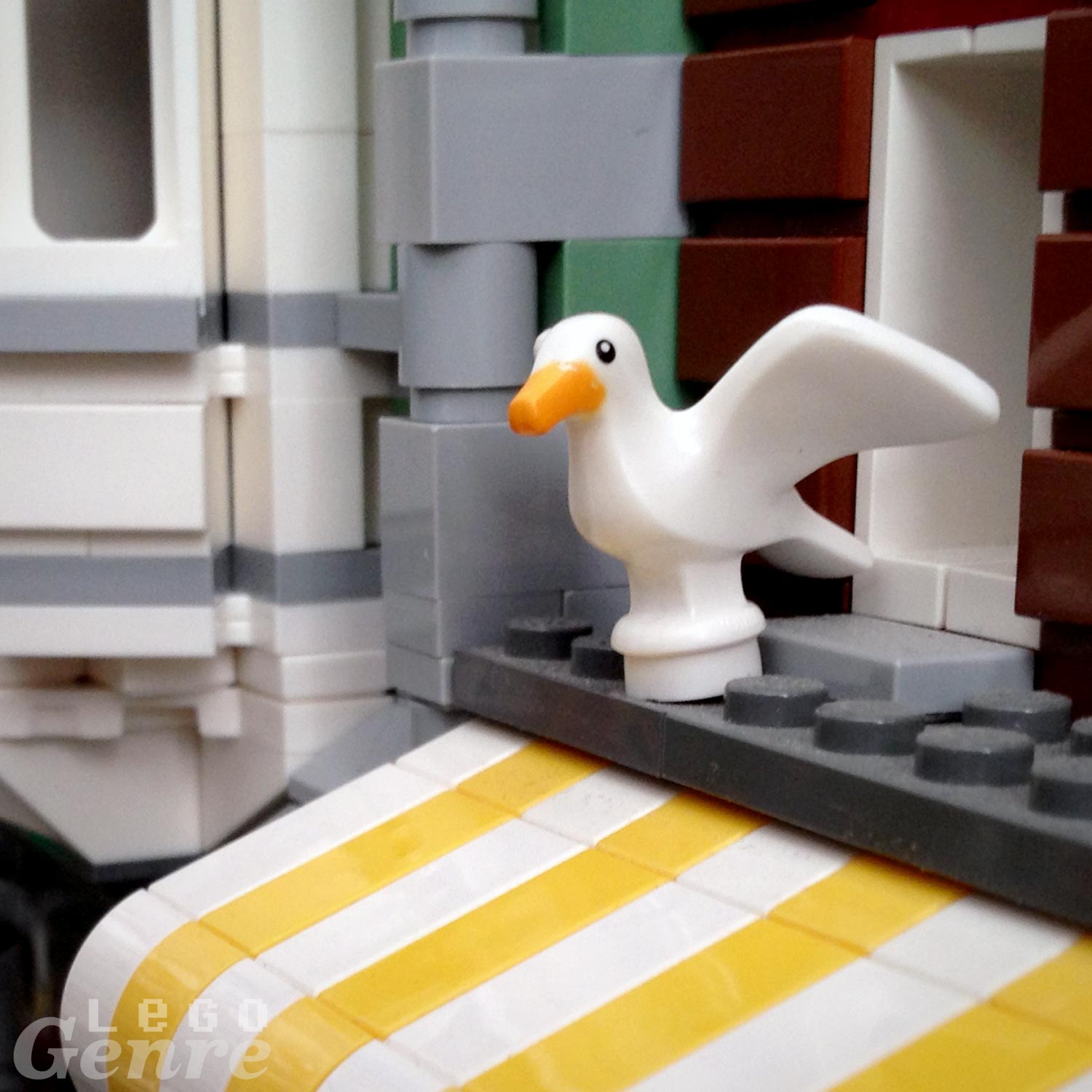 LegoGenre 00335: Seagull Sunday