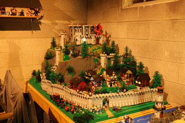 Finn's Basement, The Lego Movie, Castle
