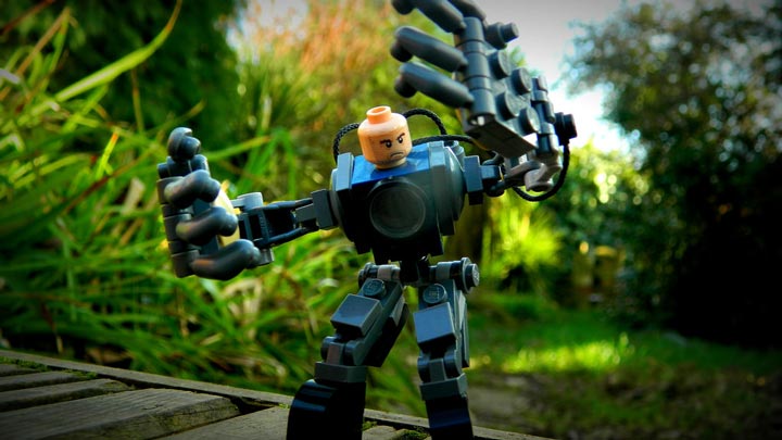Mr Scare Chrome's Lego Bioshock, The Amazing Handyman