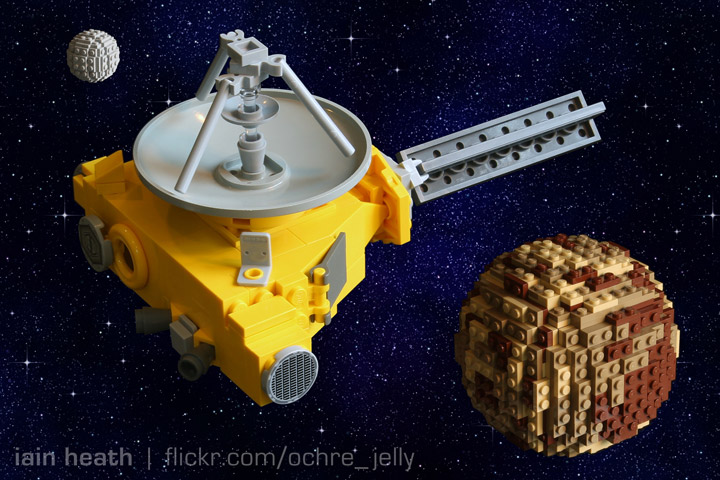 Iain Heath's Lego New Horizons Pluto